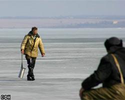 С дрейфующей льдины спасено более 130 рыбаков
