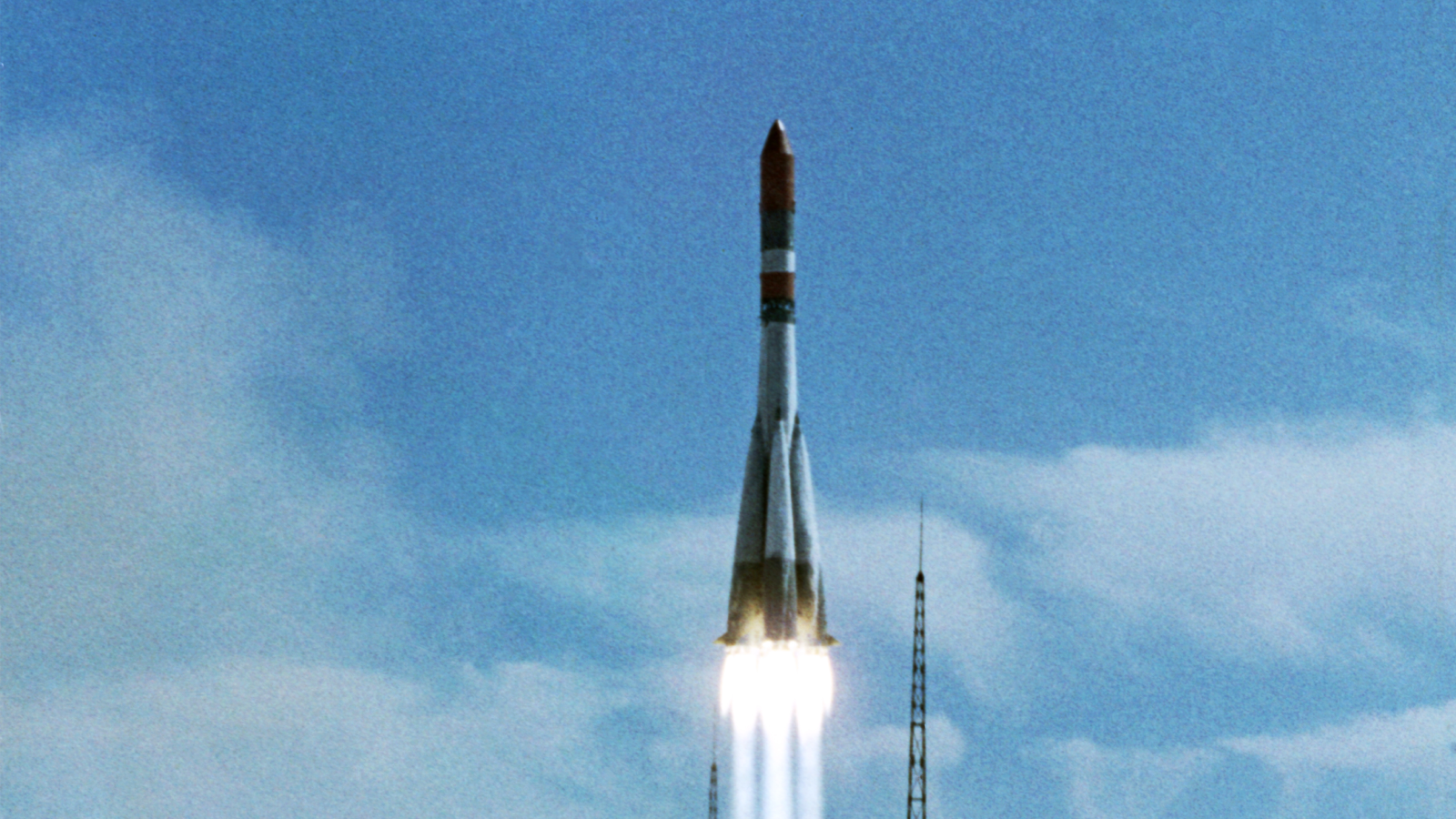 Старт ракеты-носителя с автоматической межпланетной станцией &laquo;Венера-7&raquo;, 1971