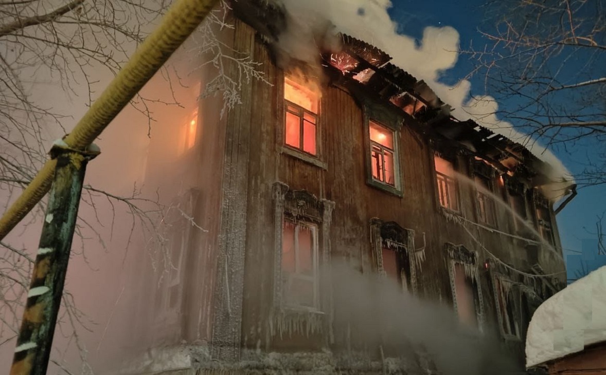 Пожар в многоквартирном доме на улице Сазонова, 30А