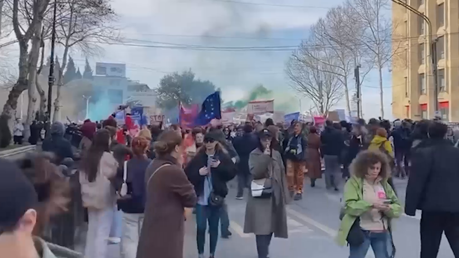 В Тбилиси началась новая акция протеста из-за закона об иноагентах