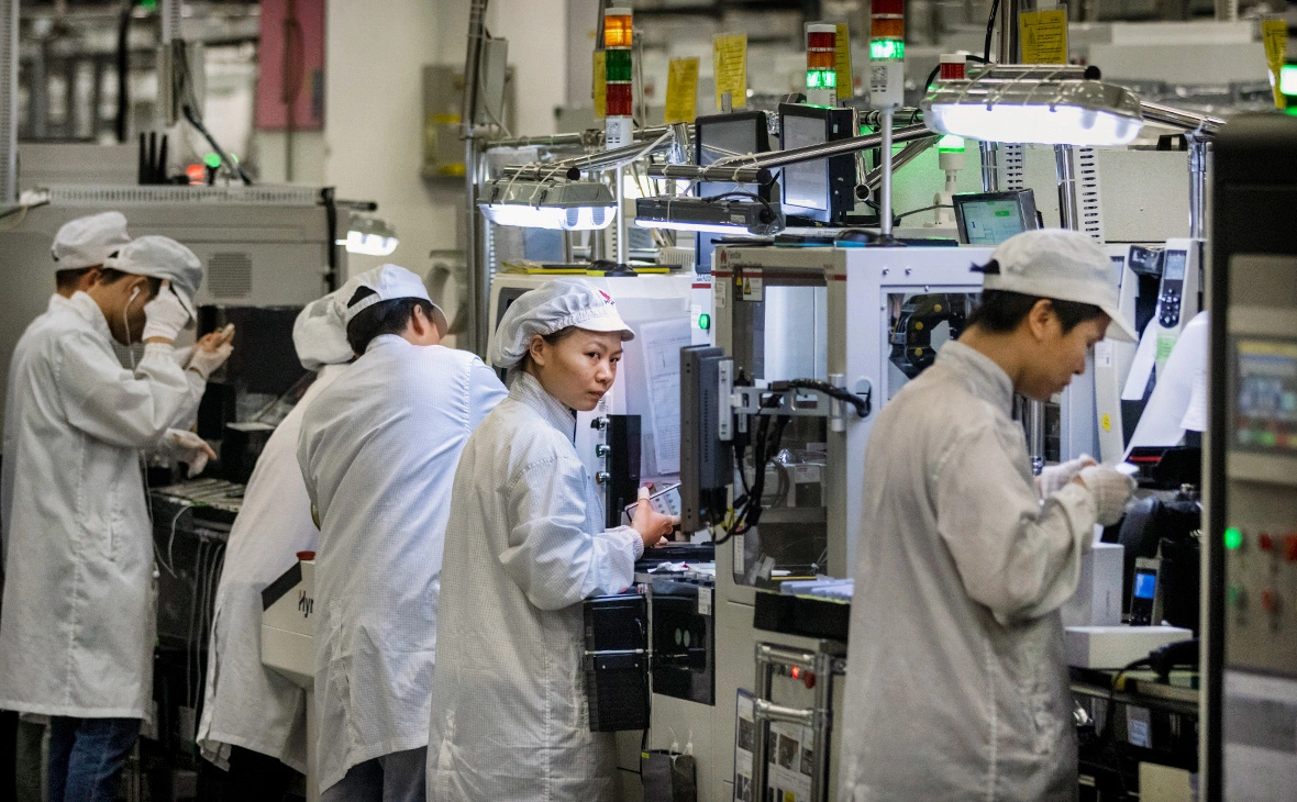 Alex Plavevski / EPA / ТАСС