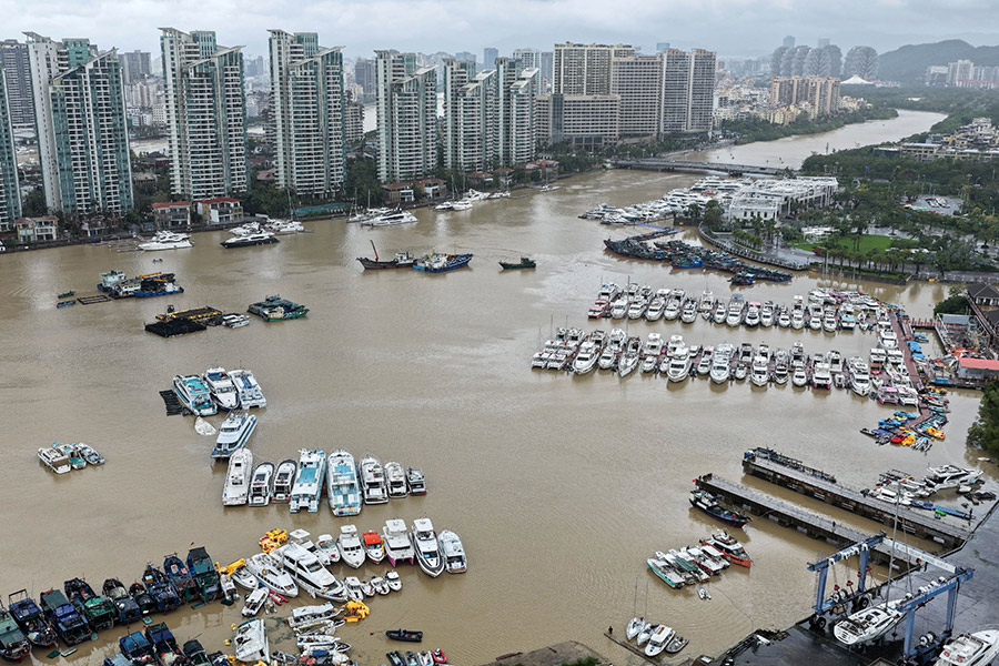 Для города Санья тайфун &laquo;Кадзики&raquo; тринадцатый с начала года