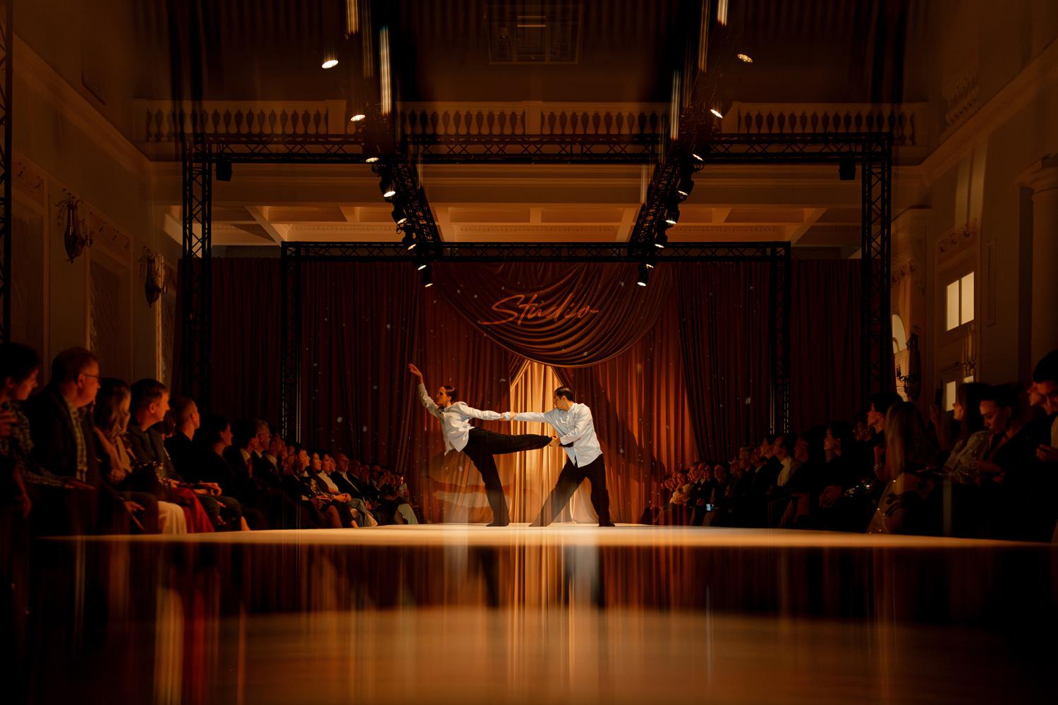 Коллекцию Henderson Studio представили танцоры