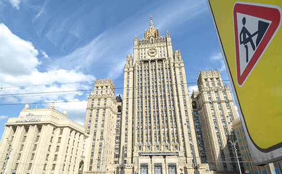 Здание министерства иностранных дел РФ на Смоленской площади