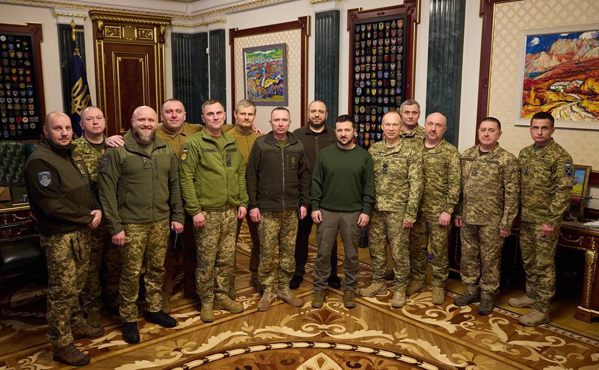 Владимир Зеленский с новым составом военного руководства Украины