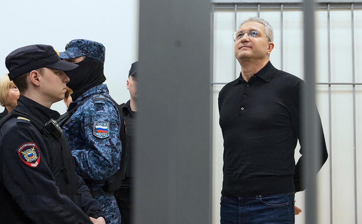 Тимур Иванов