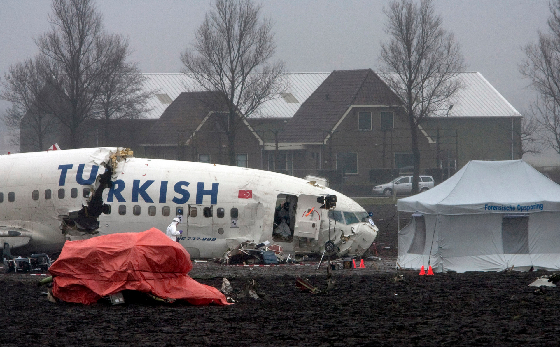 Самолет, потерпевший крушение под Амстердамом