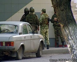 При взрыве в Дагестане пострадали 4 сотрудника ГИБДД