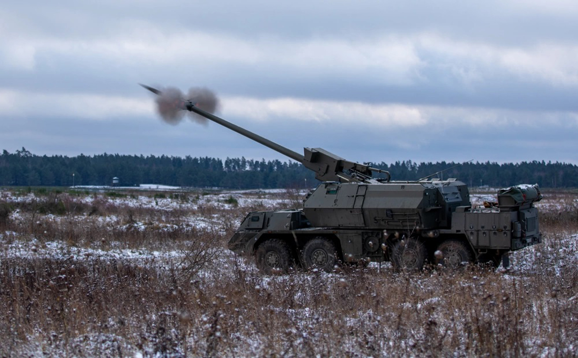 Словакия допустила поставки гаубиц Украине и ремонт подбитых танков"/>













