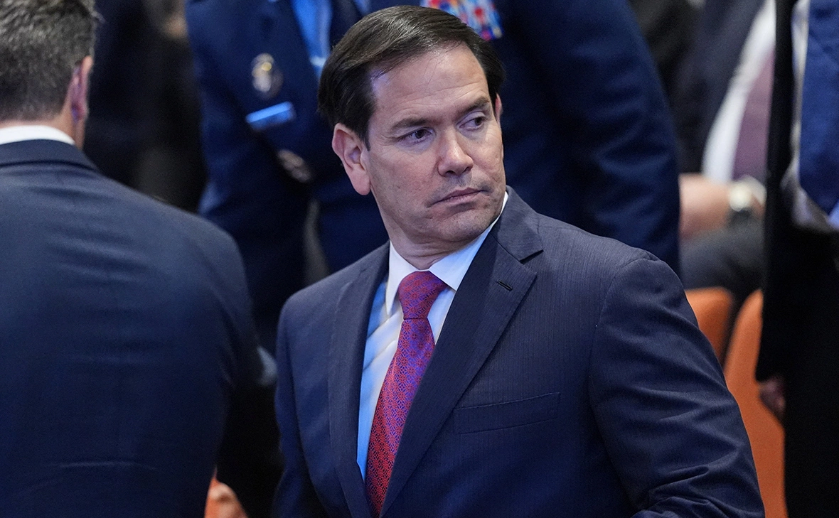 Evan Vucci / Reuters