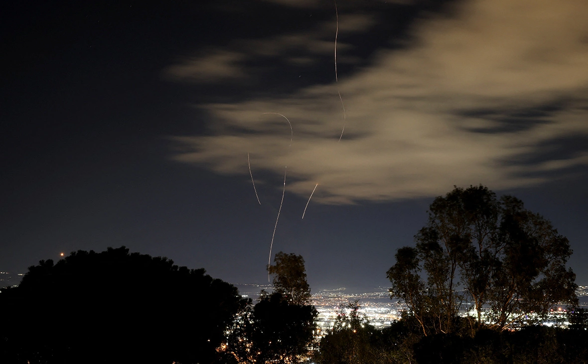 Shir Torem / Reuters