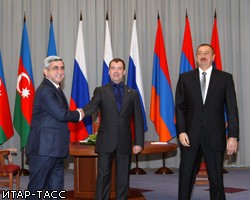 Д.Медведев проведет встречу с президентами Армении и Азербайджана