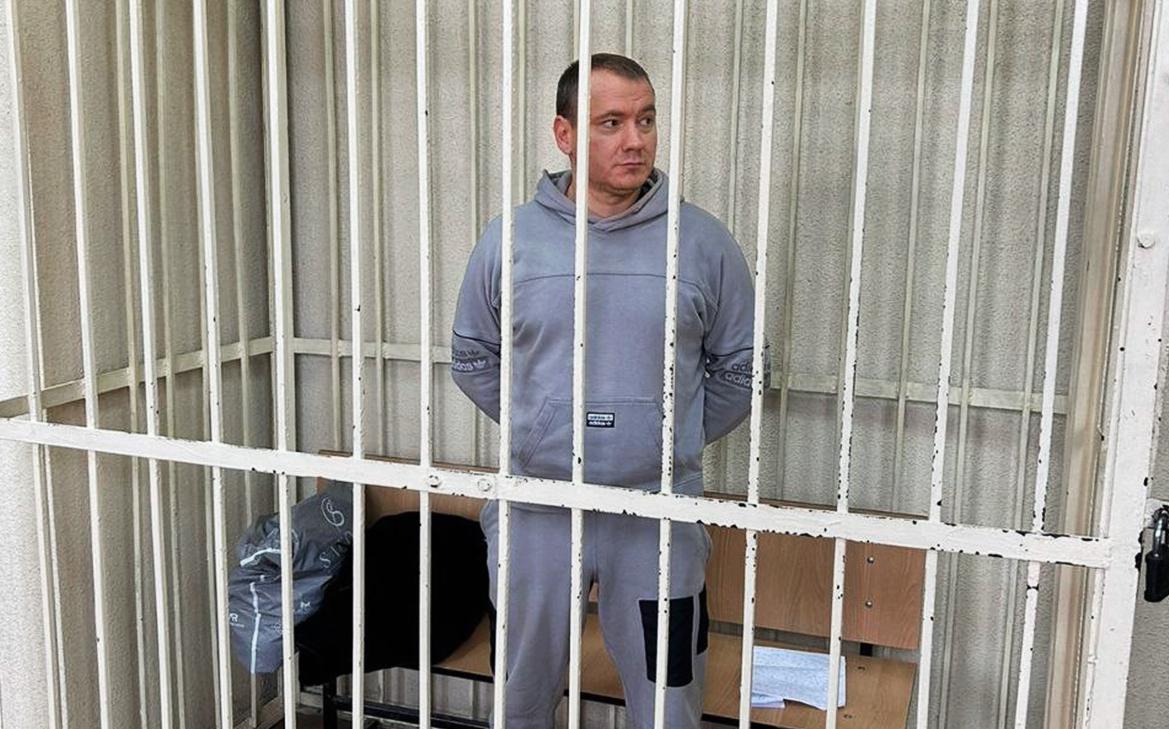 Суд арестовал директора ЧОПа из-за стрельбы в брянской школе