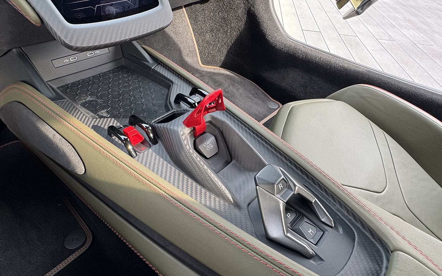 Lamborghini Revuelto
