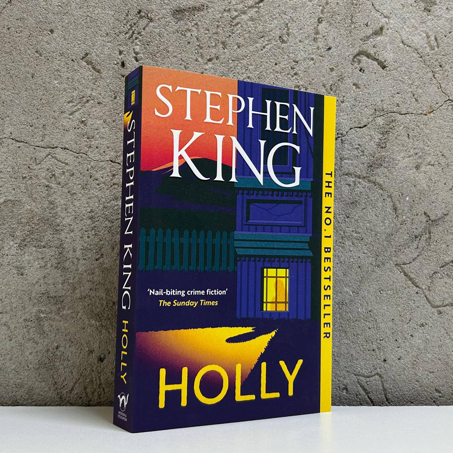 Зарубежные и российские издания, которые можно найти в «Фаланстере»