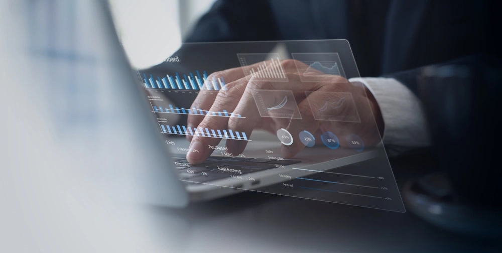 Современный дашборд превращает массивы цифр в понятную картину, позволяя руководителю мгновенно оценить состояние бизнеса