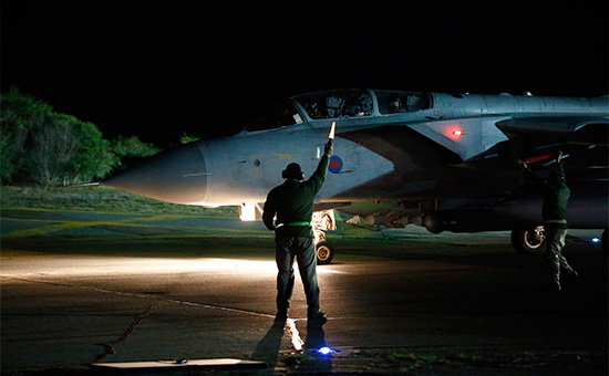 Реактивный боевой самолет Tornado на авиабазе Британских ВВС&nbsp;​Акротири, Кипр


