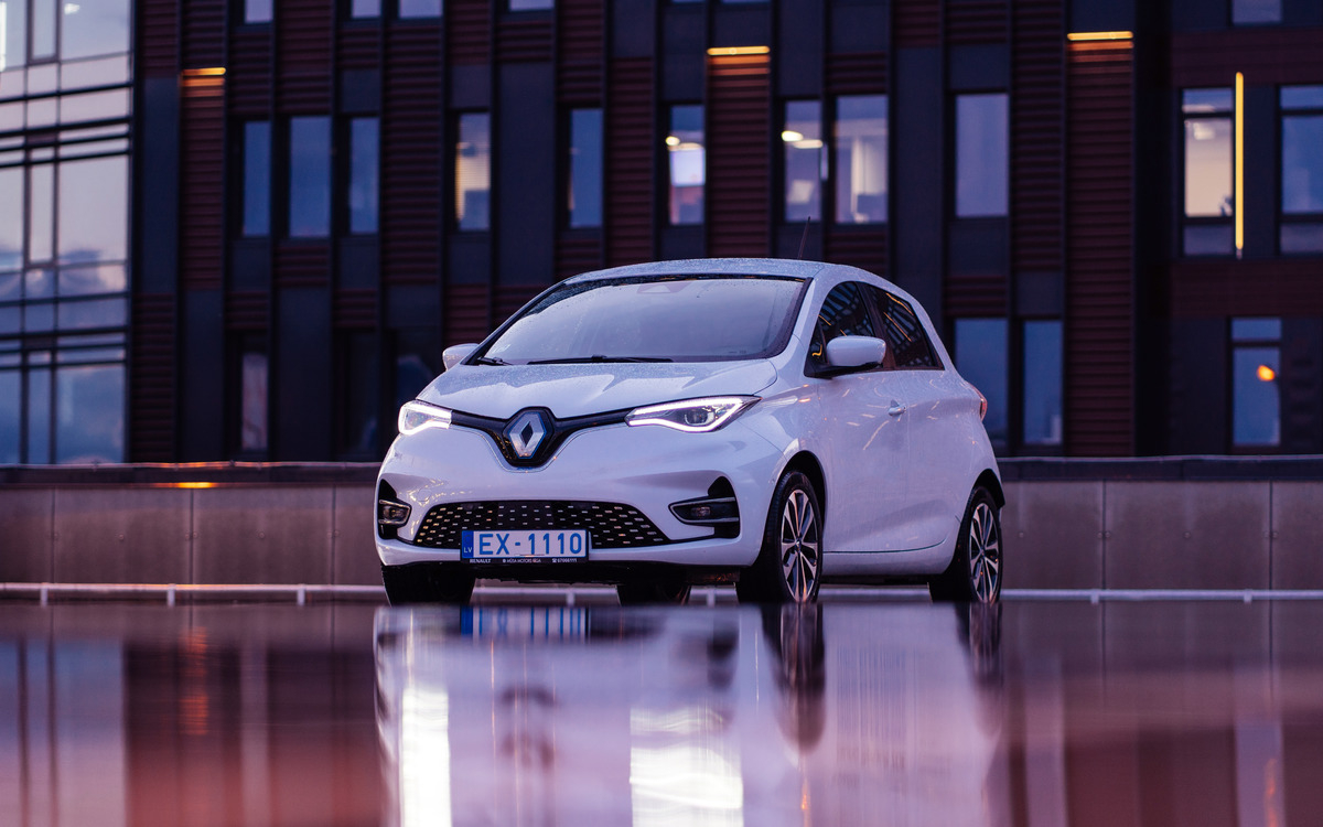 Renault получила убыток в €8 млрд в 2020 году из-за влияния пандемии | РБК  Инвестиции