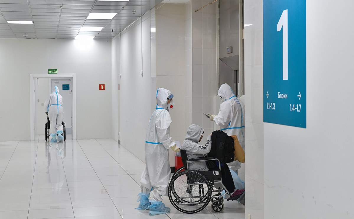 Онищенко назвал срок окончания пандемии коронавируса