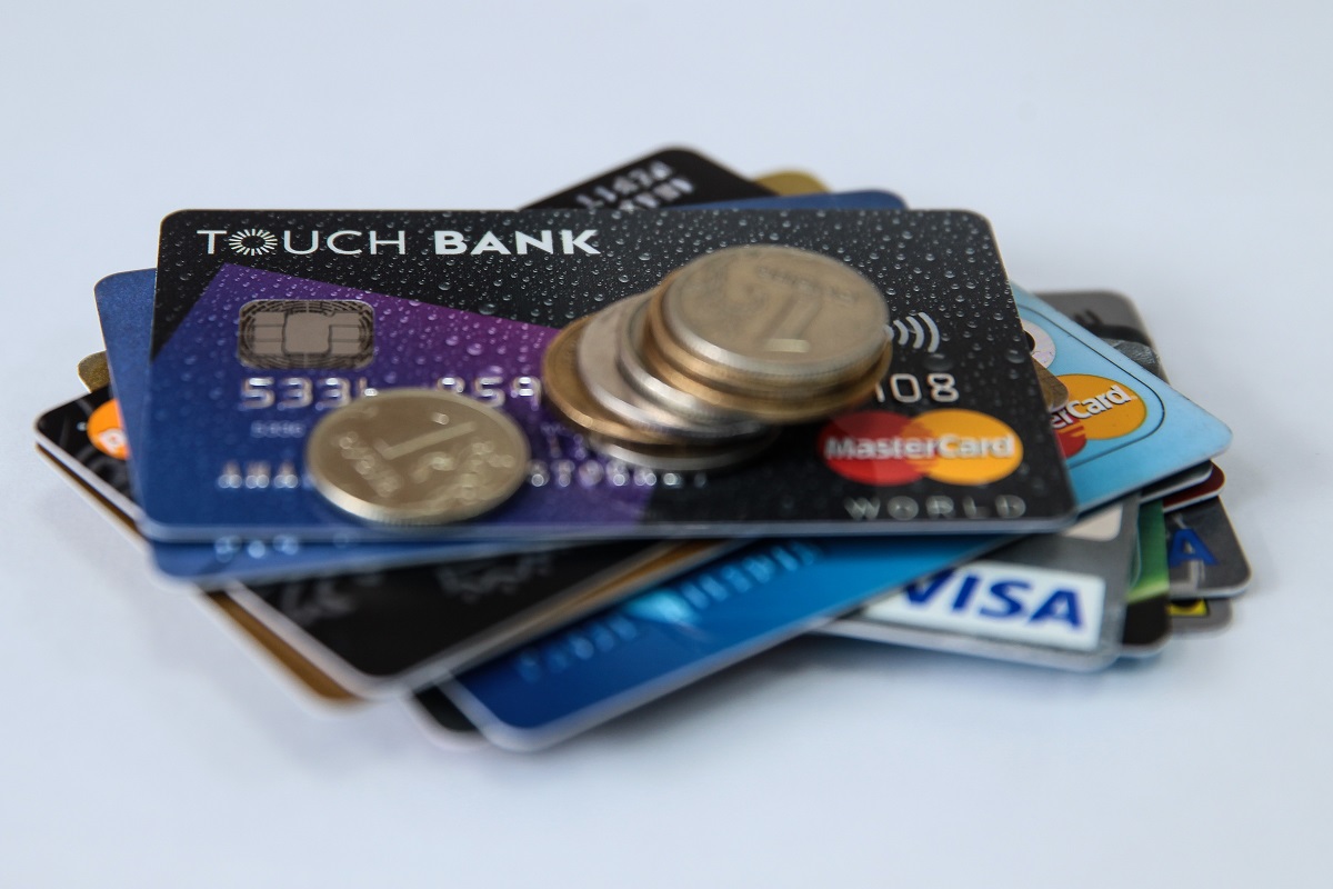 Генеральный директор Ассоциации развития финансовой грамотности Эльман Мехтиев перечислил плюсы работы с кредитным брокером