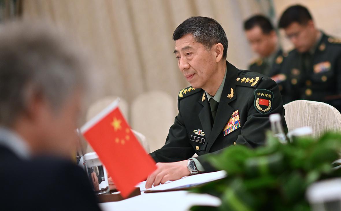 Министр обороны КНР призвал Резникова использовать «все» для мира"/>













