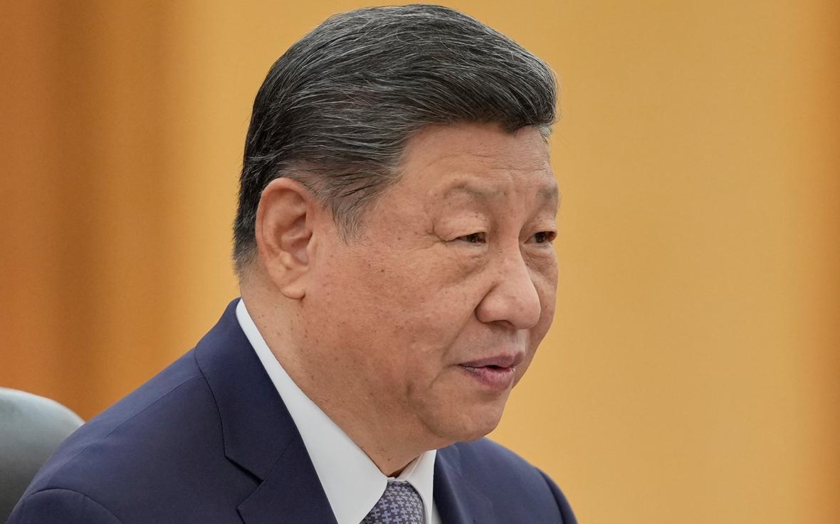 Си Цзиньпин заявил о поддержке переговоров в Абу-Даби