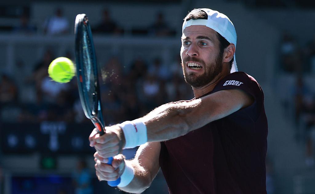 Карен Хачанов