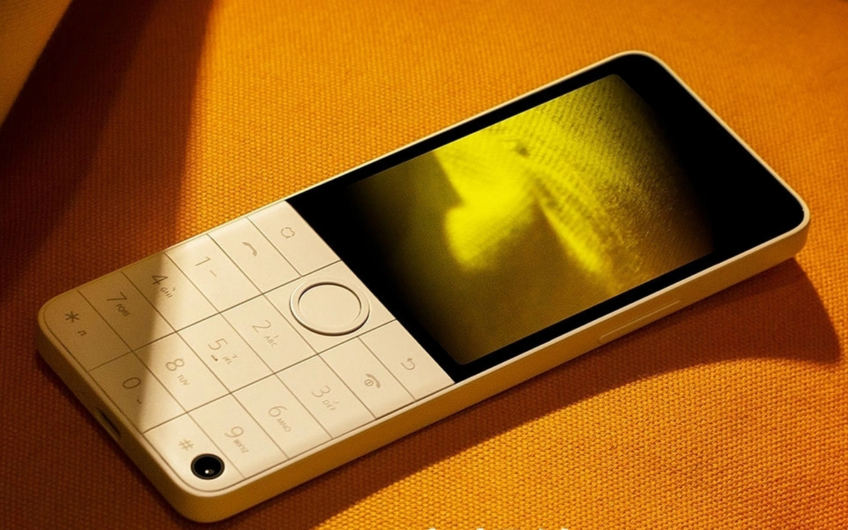 Кнопочный телефон в какой-то степени стал символом независимости человека