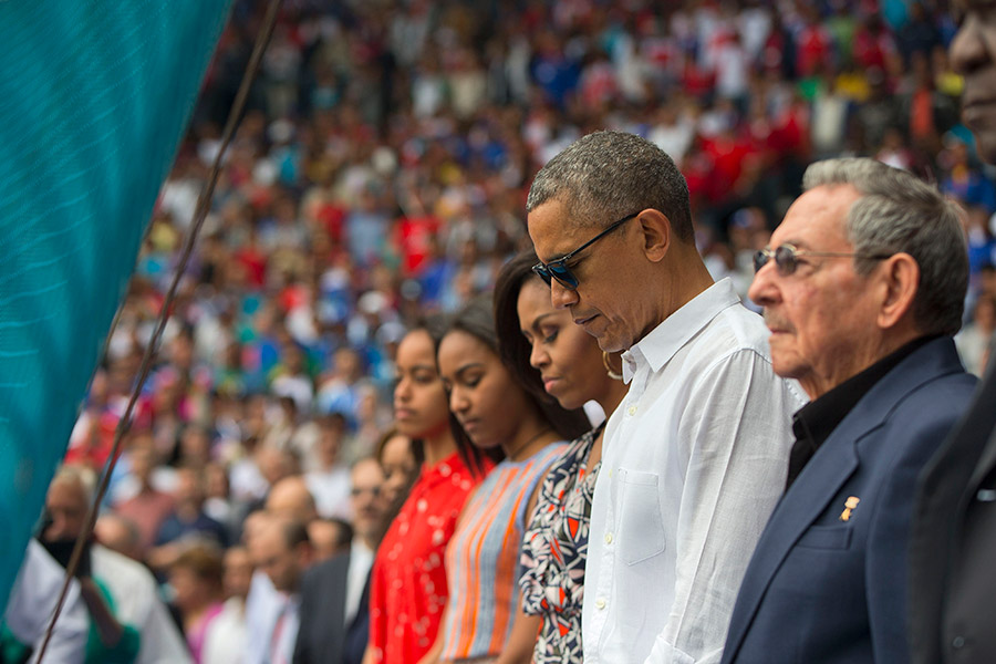 В марте 2016 года состоялся исторический визит Барака Обамы на Кубу, ставший первым для американских лидеров за 88 лет. Незадолго до этого стороны договорились о восстановлении дипломатических отношений и регулярного авиасообщения, а Вашингтон исключил республику&nbsp;из списка стран &mdash; спонсоров терроризма. В Гаване глава американского государства встретился с кубинским лидером Раулем Кастро (на фото справа).

Несмотря на потепление отношений и множество двусторонних договоренностей, часть последних была отменена при новом президенте США Дональде Трампе, которого в Гаване обвинили в возврате к риторике времен холодной войны.
