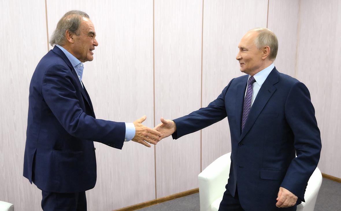 Оливер Стоун и Владимир Путин