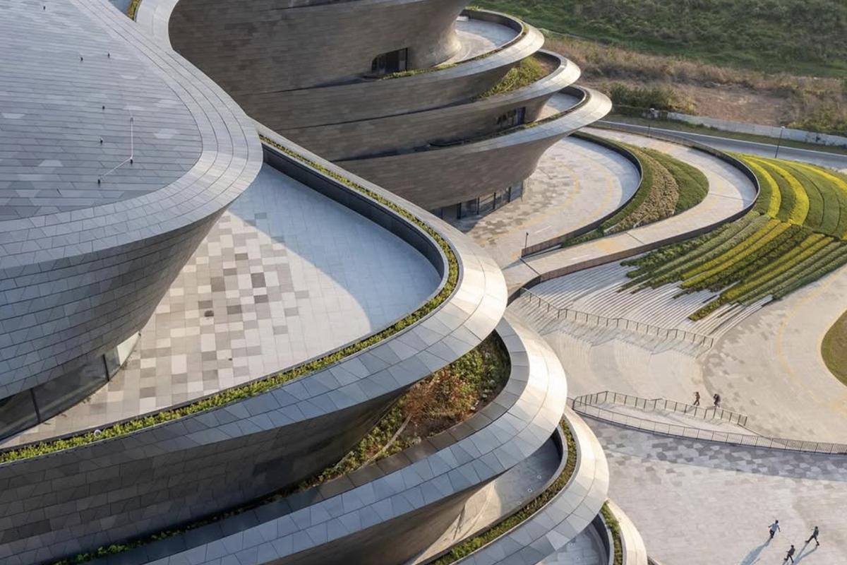 Фото: @zahahadidarchitects / Instagram (входит в корпорацию Meta, признана экстремистской и запрещена в России)