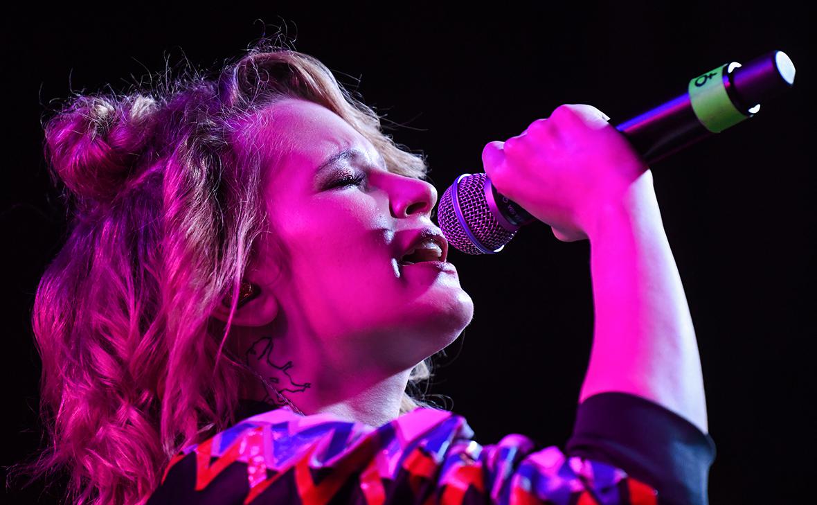 Певица Монеточка (Елизавета Гырдымова)