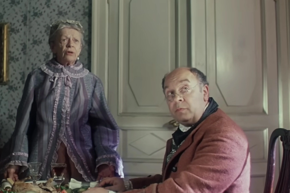 Татьяна Пельтцер и Леонид Броневой в фильме «Формула любви» (1984), режиссер Марк Захаров