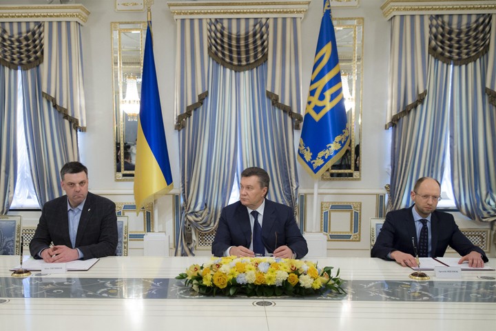 Заседание по урегулированию ситуации между президентом Украины В.Януковичем и лидерами оппозиции
