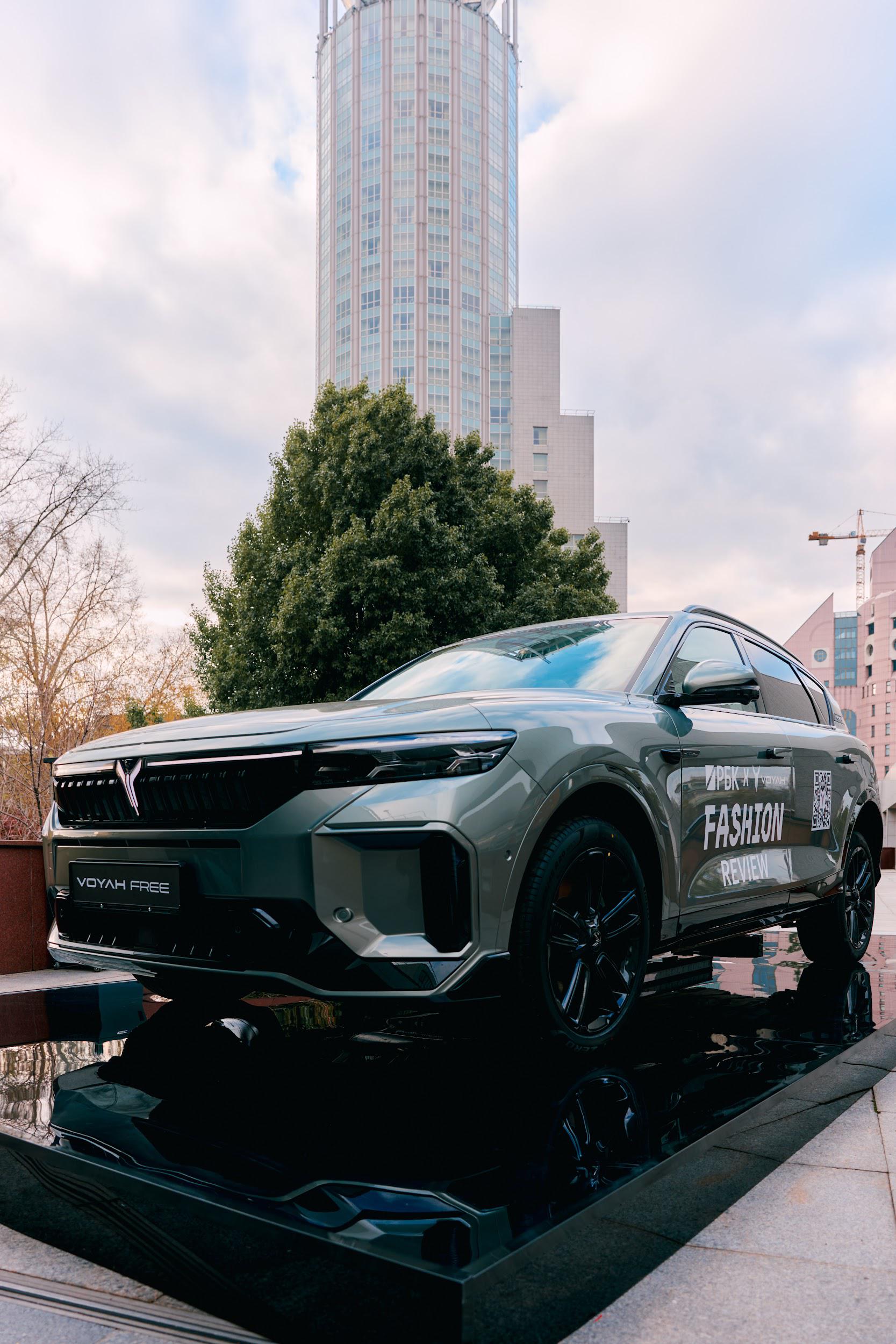 Инновационный гибридный кроссовер VOYAH FREE