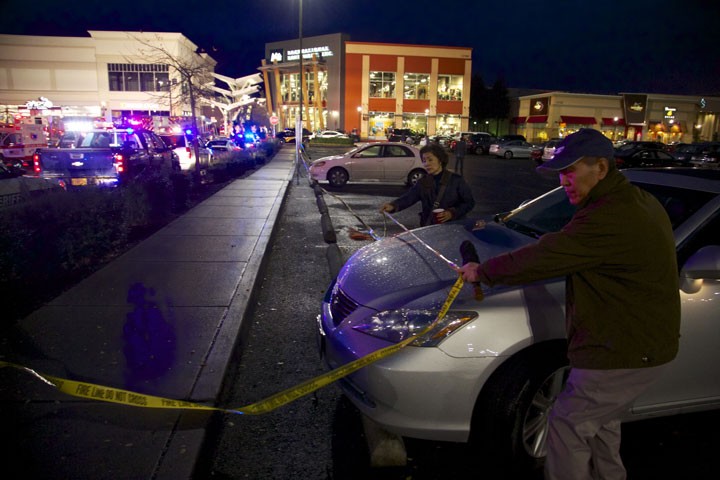 В Орегоне открыли стрельбу в торговом центре