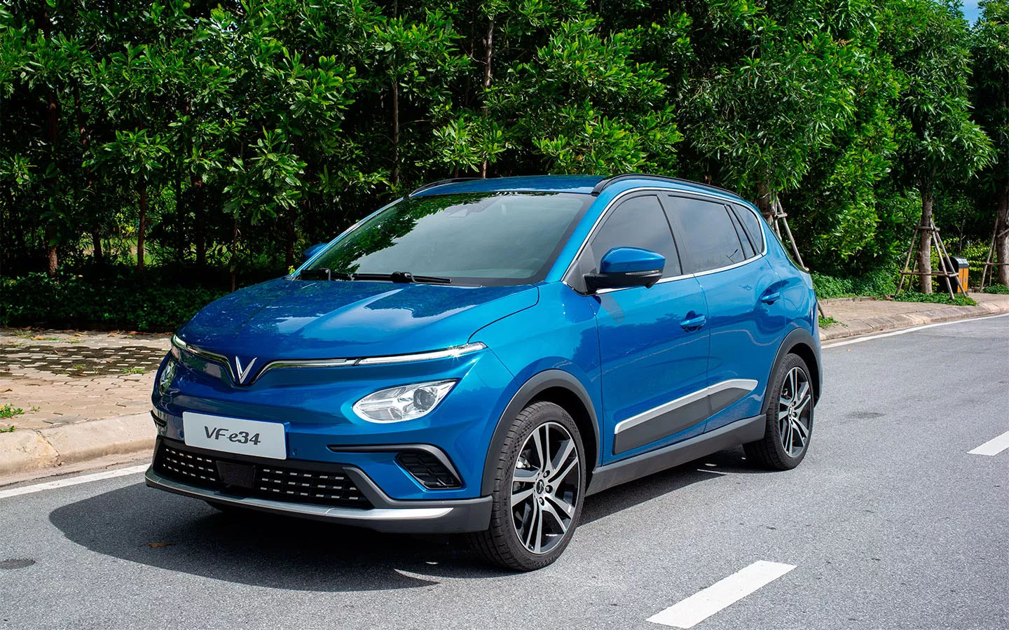 Электрокар VinFast VF e34