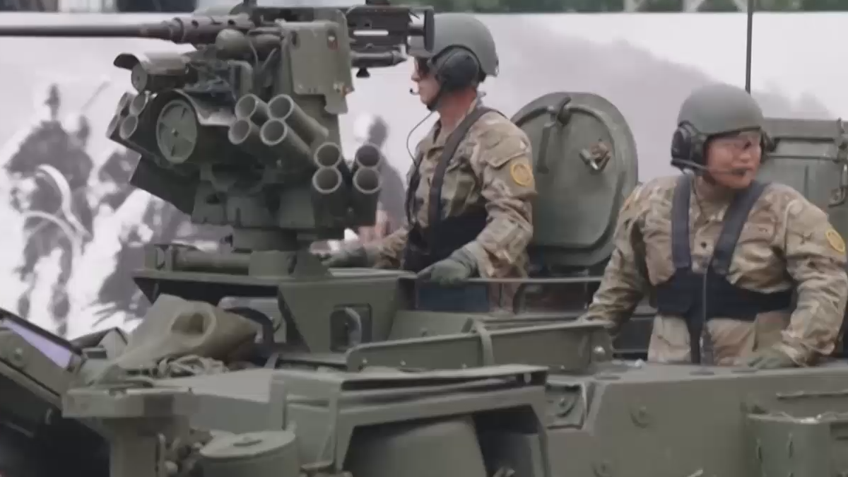 Как прошел военный парад в честь 250-летия армии США. Видео