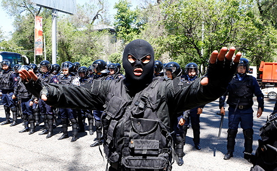 Сотрудники полиции Казахстана, 2016 год


