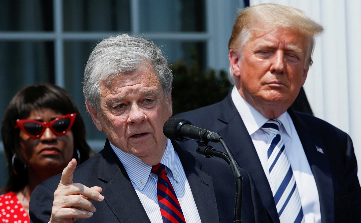 Eduardo Munoz / Reuters