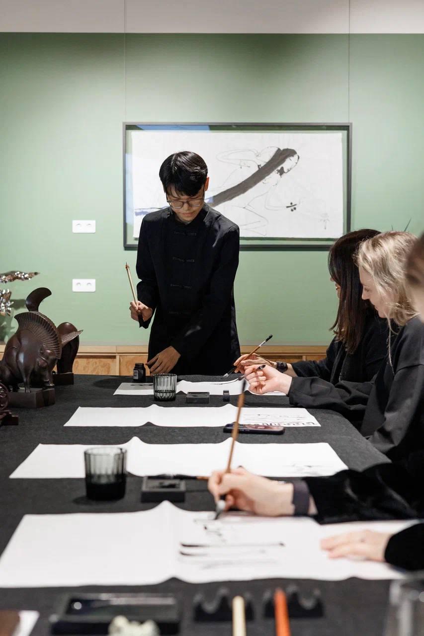 Выставка Даши Намдакова &laquo;Тушь&raquo; в пространстве No&ocirc;dome