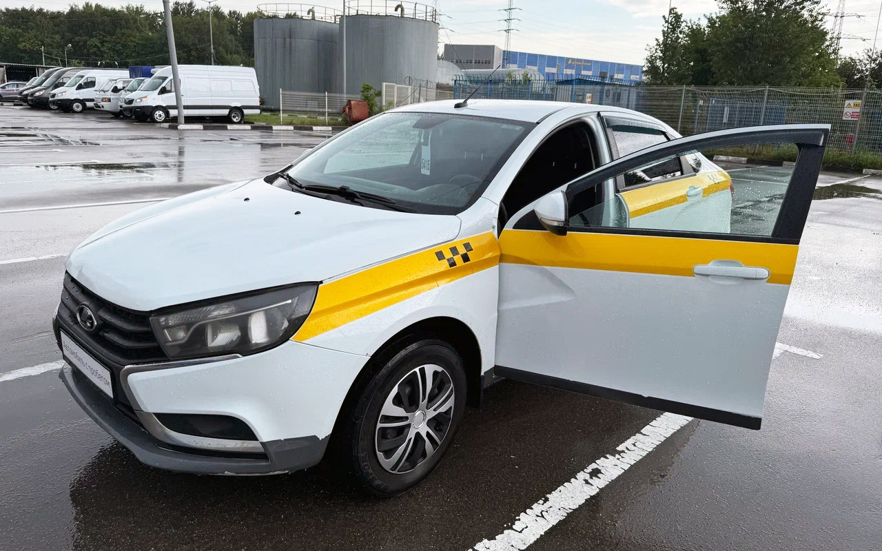 Lada Vesta