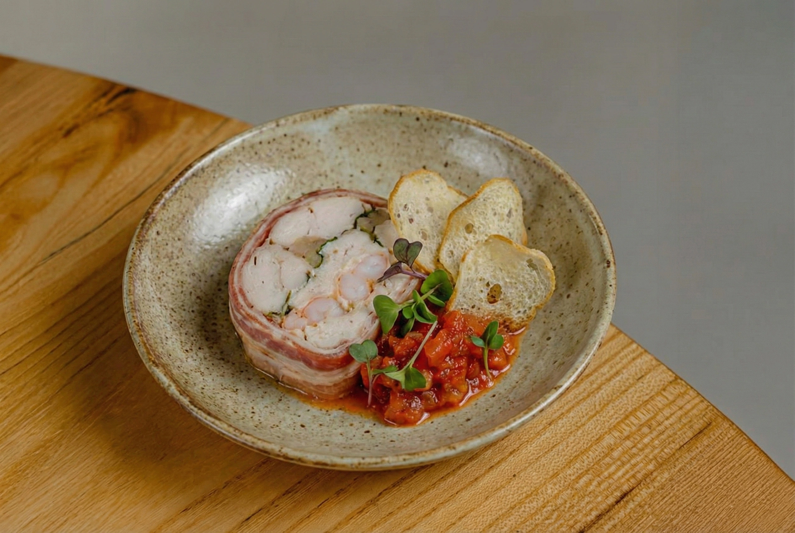 От «стрихнина» из фильма до высокой кухни: эволюция заливного из рыбы