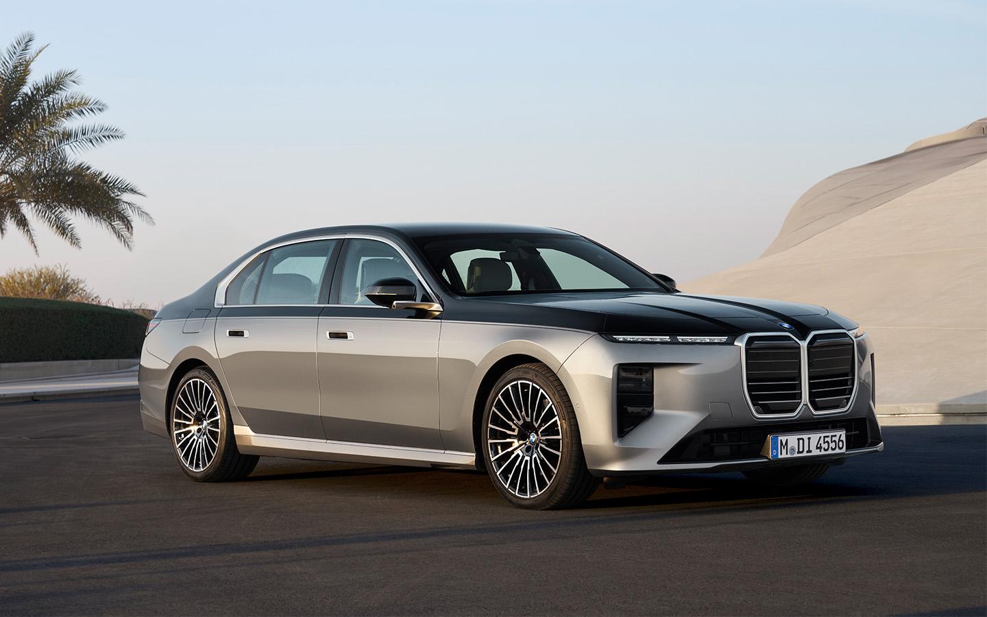 Новый BMW 7 Series поступит в продажу в России. Дилеры раскрыли планы