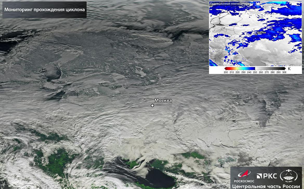 «Роскосмос» показал снимок накрывшего Москву циклона