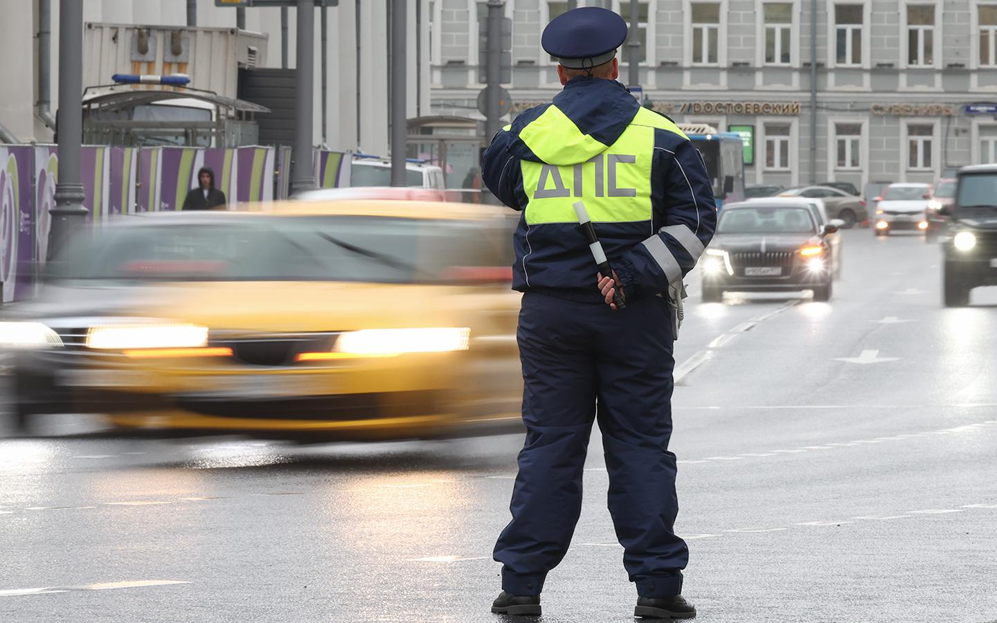 Водителей заставили поменять права. Сколько на это дали времени