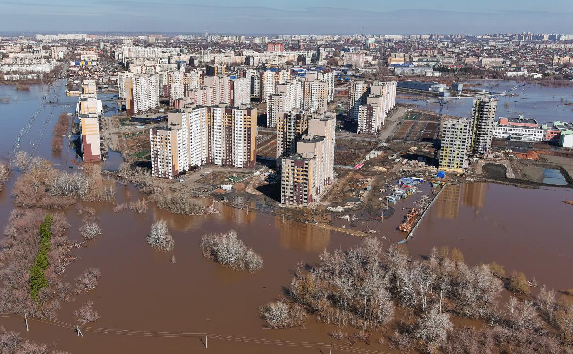 Губернатор заявил о начале максимального пика паводка в Оренбурге — РБК