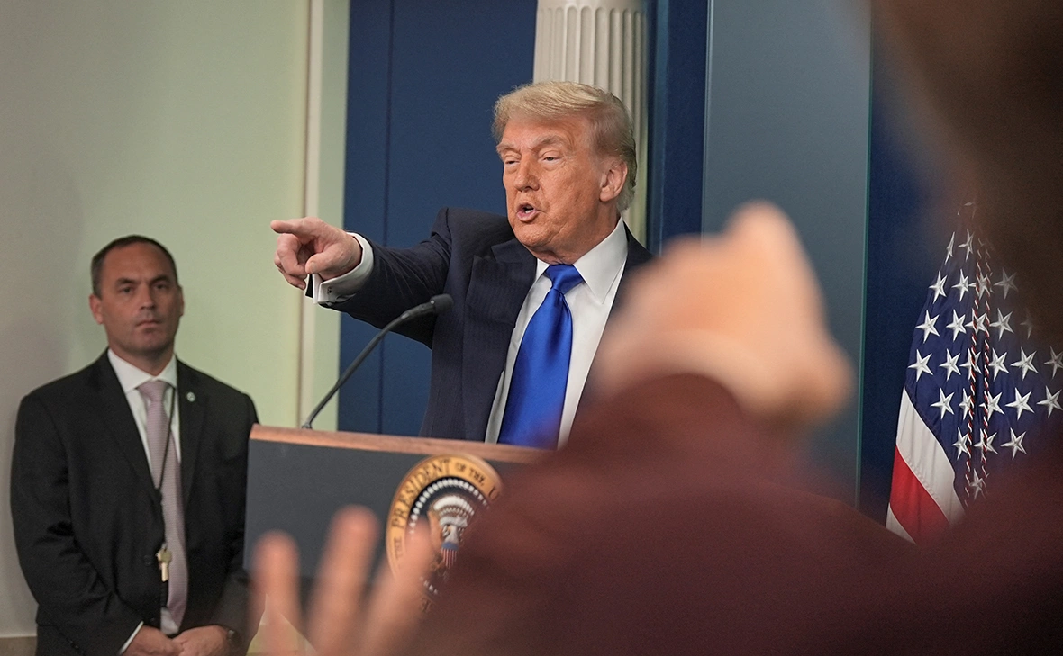 Ken Cedeno / Reuters