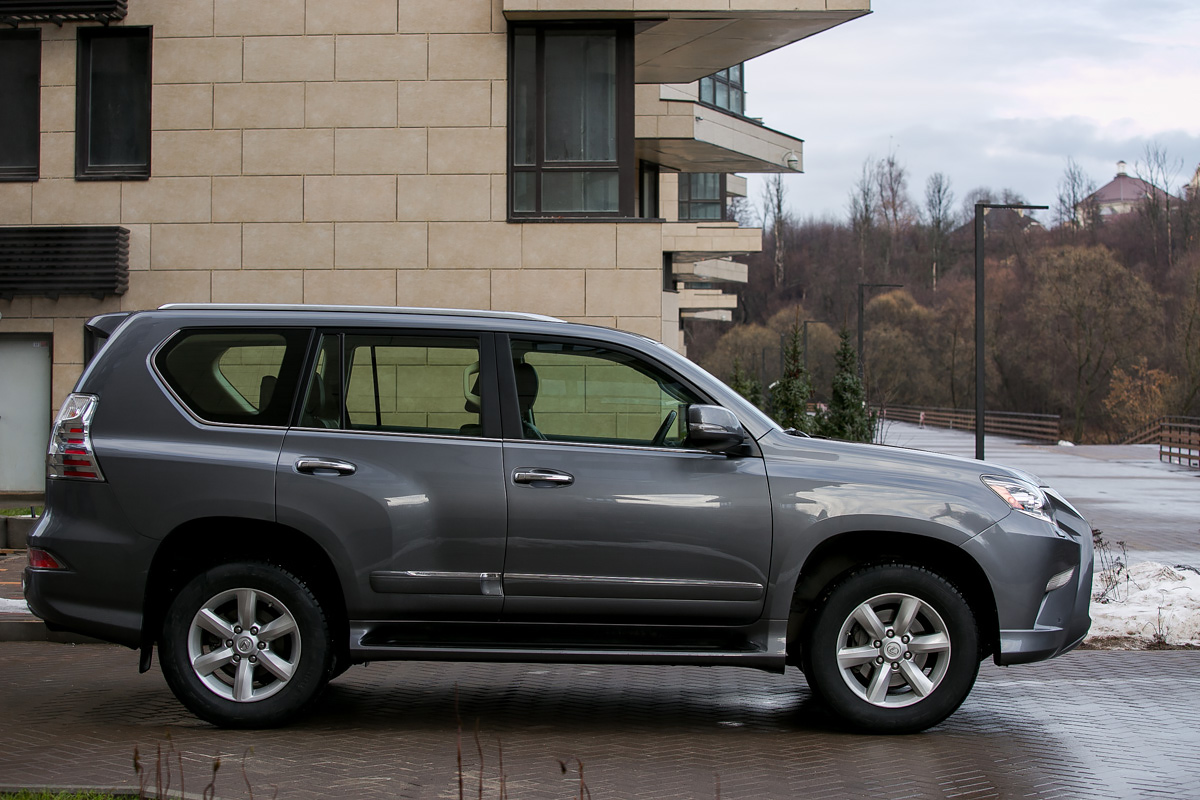 Маска супергероя. Тест-драйв Lexus GX :: Autonews