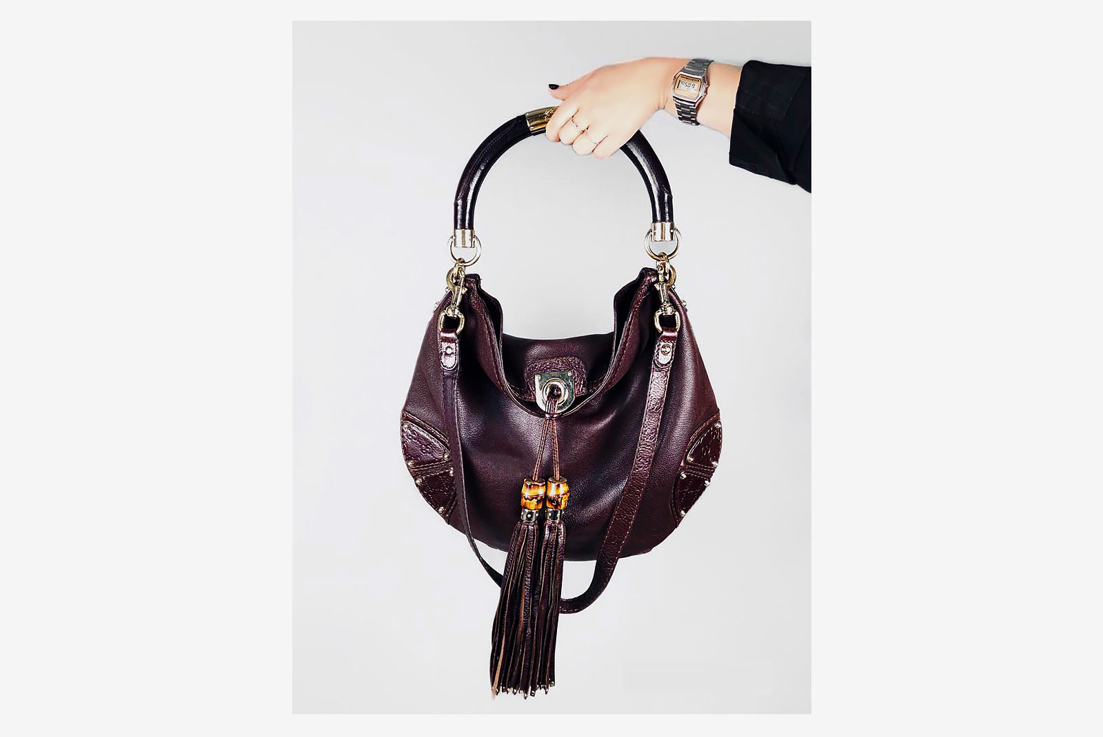 Люксовая сумка не за безумные тысячи: почему это модно и где ее купить